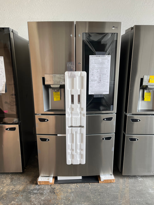 LG 29.5 cu ft 4-Door French Door Refrigerator with Craft Ice