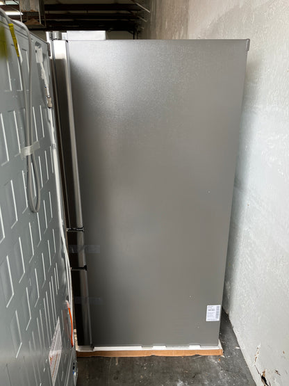 LG 29.5 cu ft 4-Door French Door Refrigerator with Craft Ice
