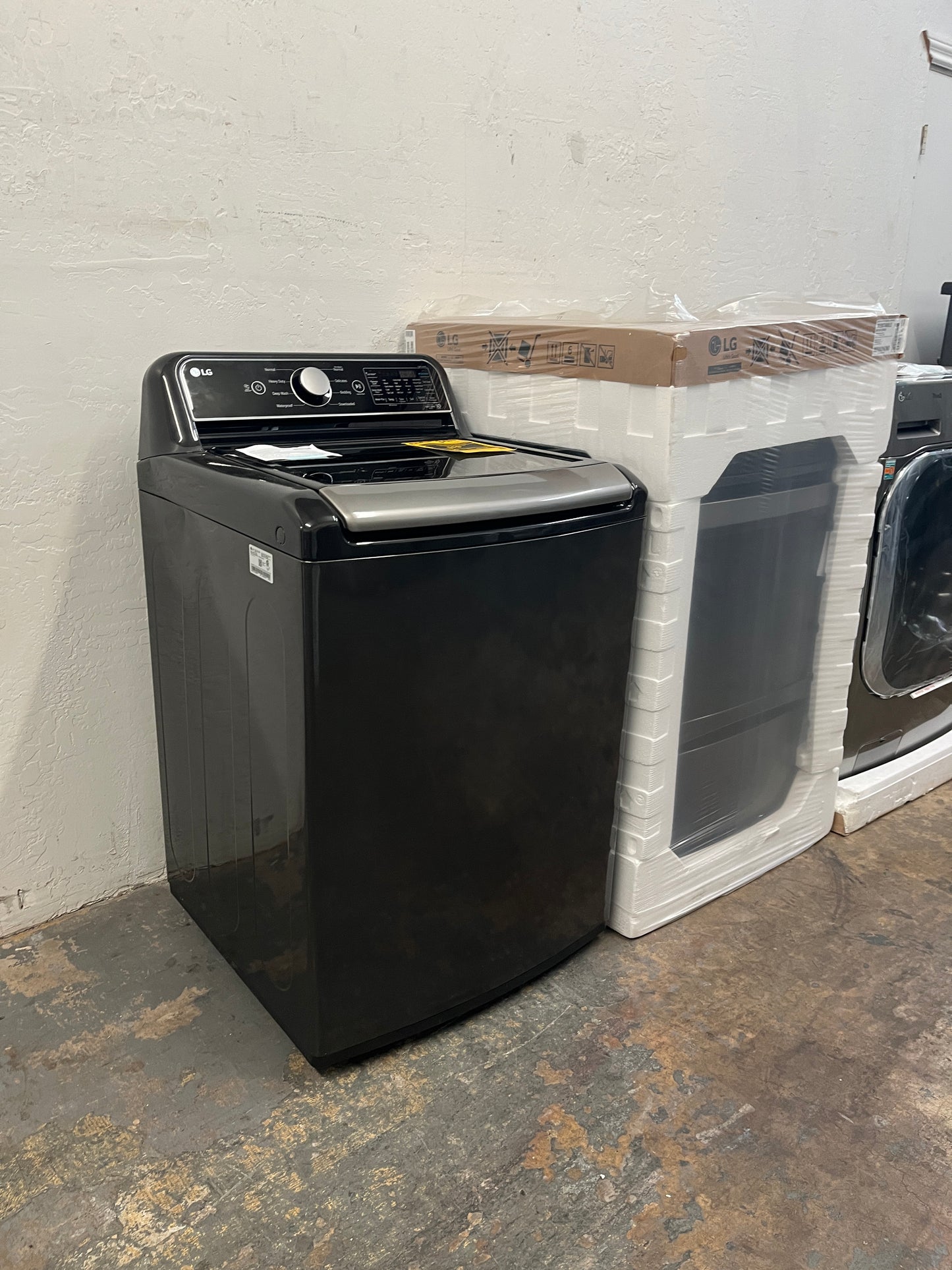 LG 5.5 cu ft Washer and 7.3 cu ft Electric Dryer